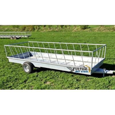 Hranitori tip remorca