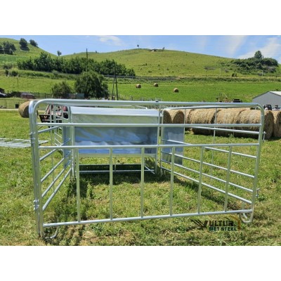 Buncar cu gradinita pentru furajare vitei