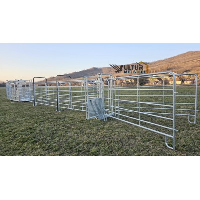 Poarta culisanta pentru culoar